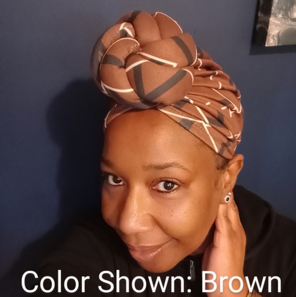Pre-Made Knotted Head Wrap Color: Black/White - Picture 1 of 4